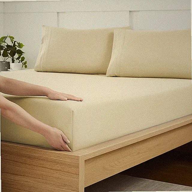 King Size Fitted Only with Full Elastic & Built in Corner Straps to Prevent S...